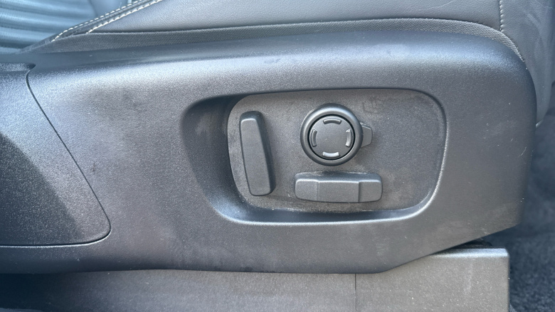 Land Rover Discovery 3.0 D300 Metropolitan Edition 5dr Auto Diesel Station Wagon